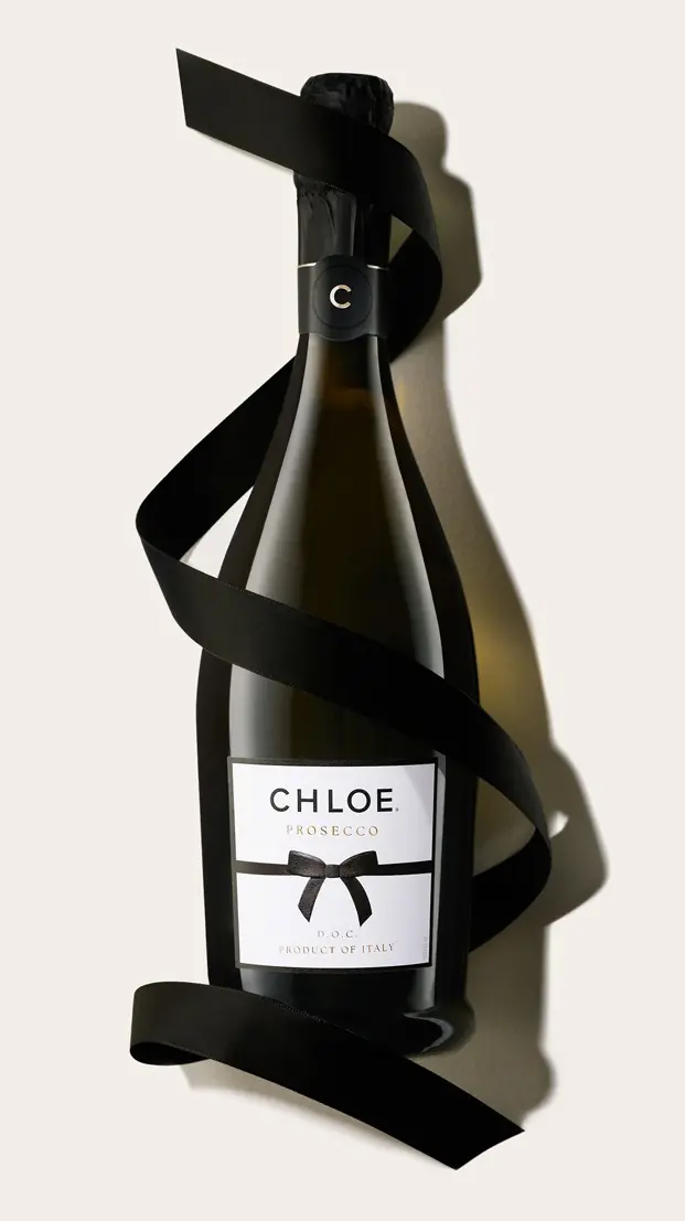 Bottle image with ribbon