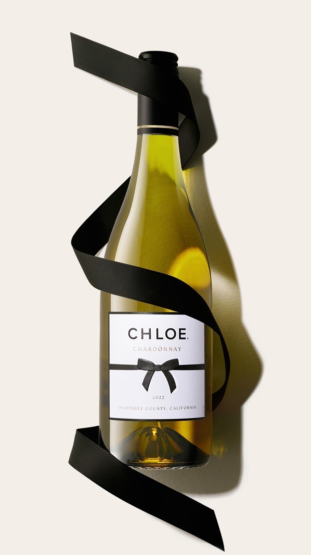 Bottle image with ribbon