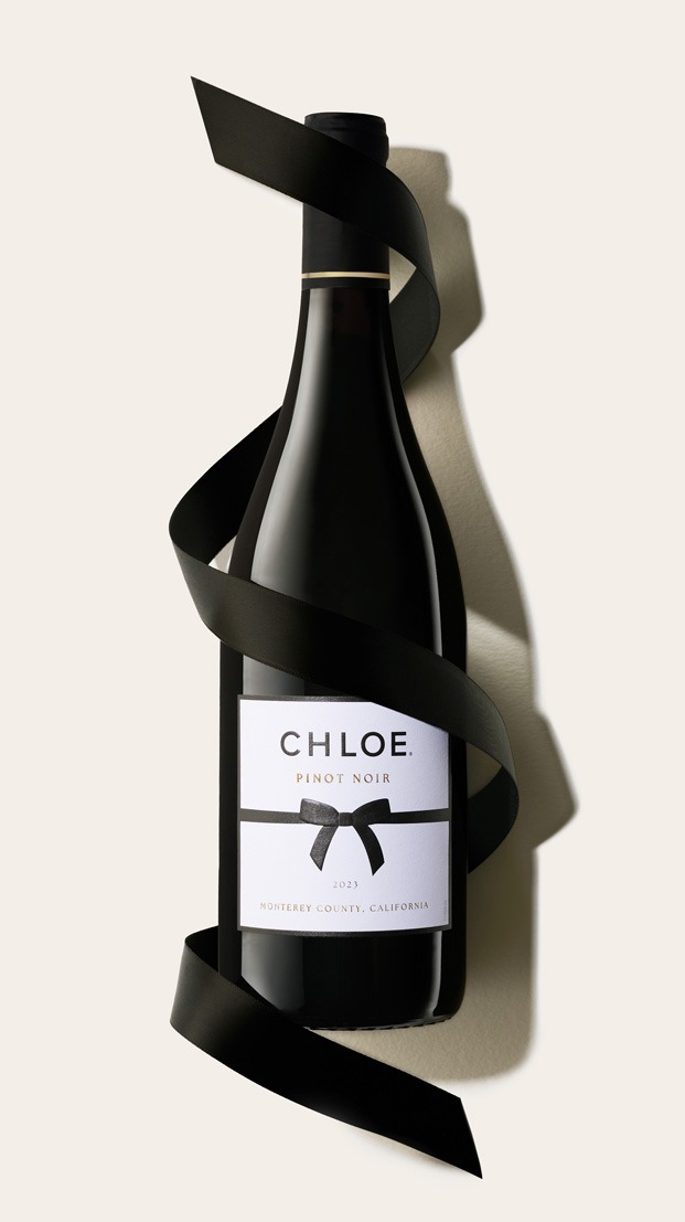 Bottle image with ribbon