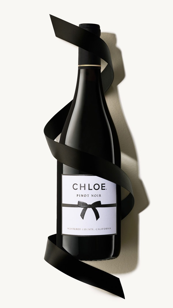 Bottle image with ribbon