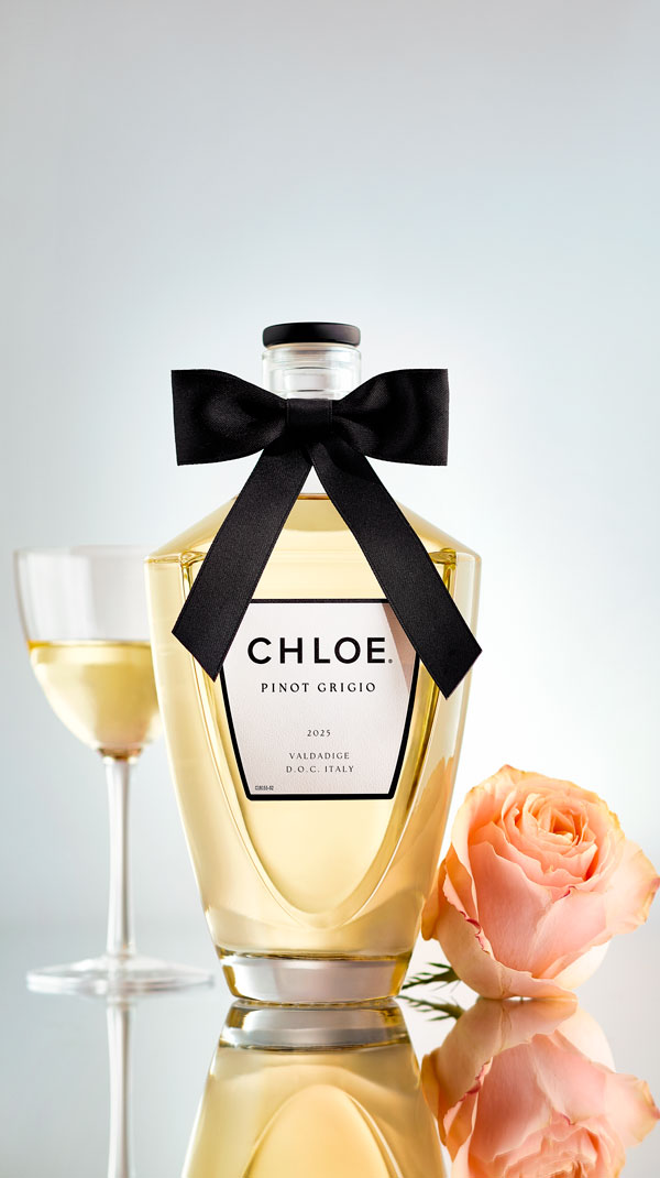 Bottle image with ribbon